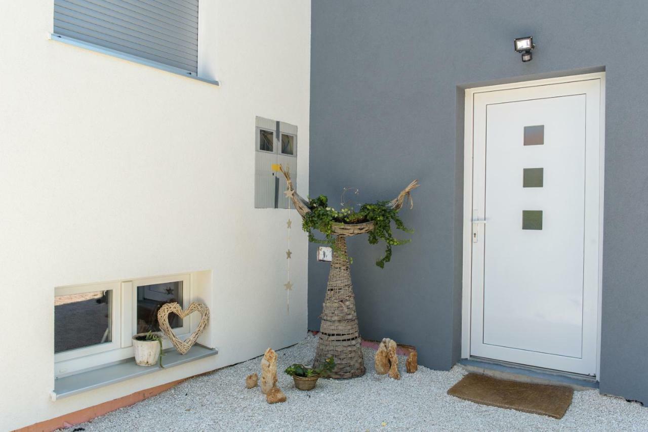 Ferienwohnung Tiamar Slatine Exterior foto