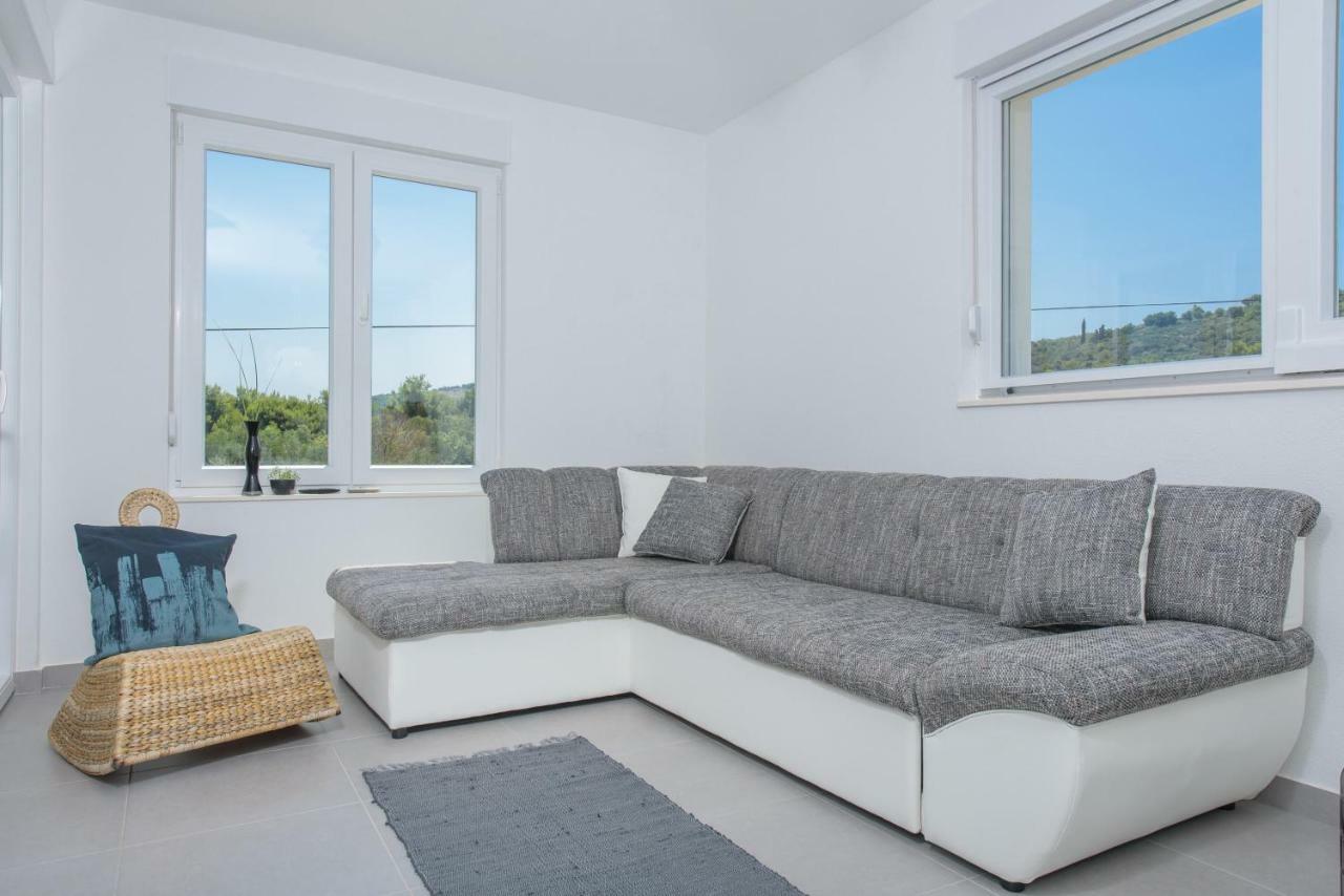 Ferienwohnung Tiamar Slatine Exterior foto