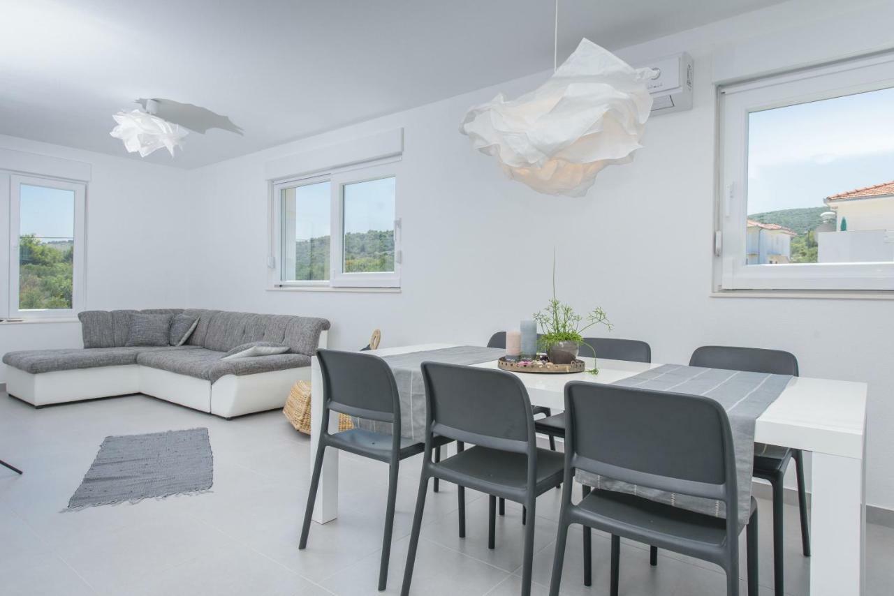 Ferienwohnung Tiamar Slatine Exterior foto